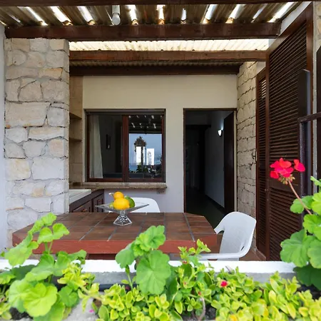 Costa 3*